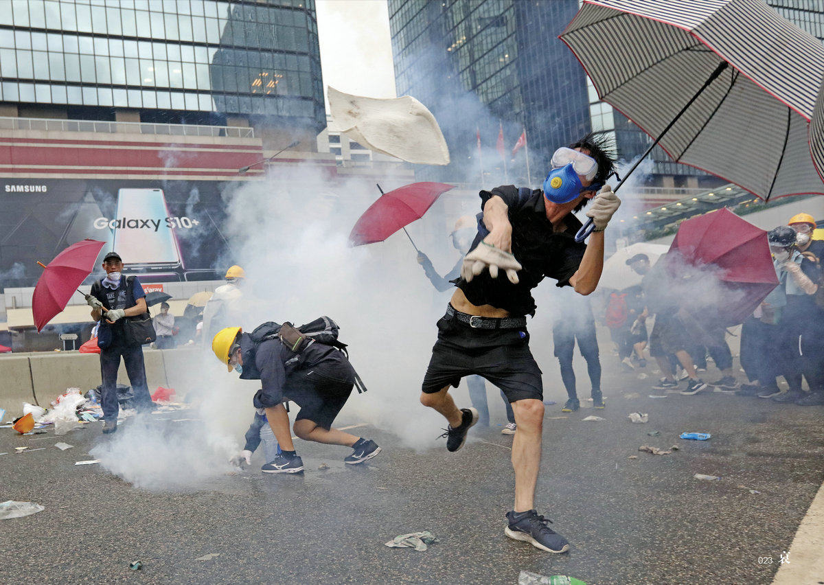 哭泣的城市-香港修例风波实录